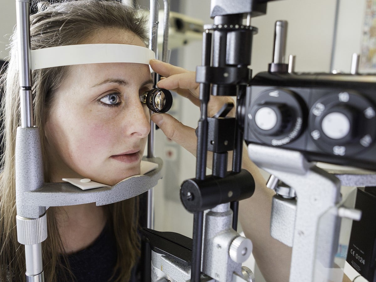 De technologie voor een oftalmologisch basisonderzoek, de biomicroscopie en de indirecteoftalmoscopie, is sinds de jaren 50 niet wezenlijk veranderd